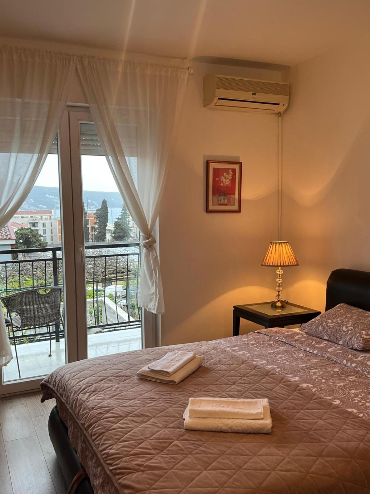 Apartments Lena Herceg Novi Luaran gambar